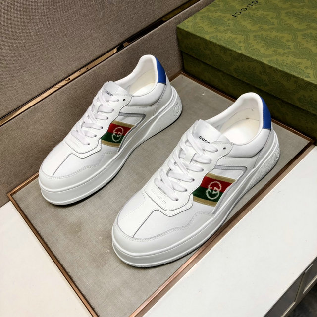 men gucci shoes-057